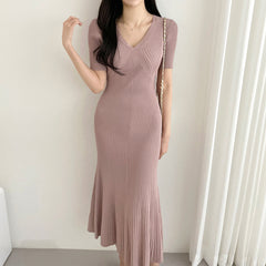 V Neck Textured Knitted Midi Dress