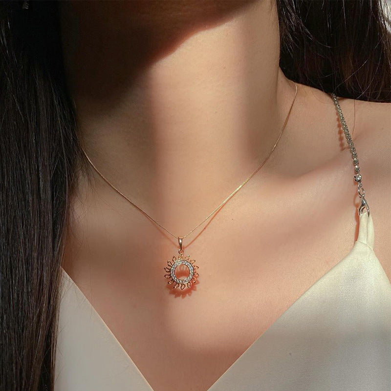 Aesthetic-Sun-Necklace
