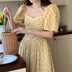 French Light Yellow Square Collar Pear-shaped Slightly Fat Dopamine Dress