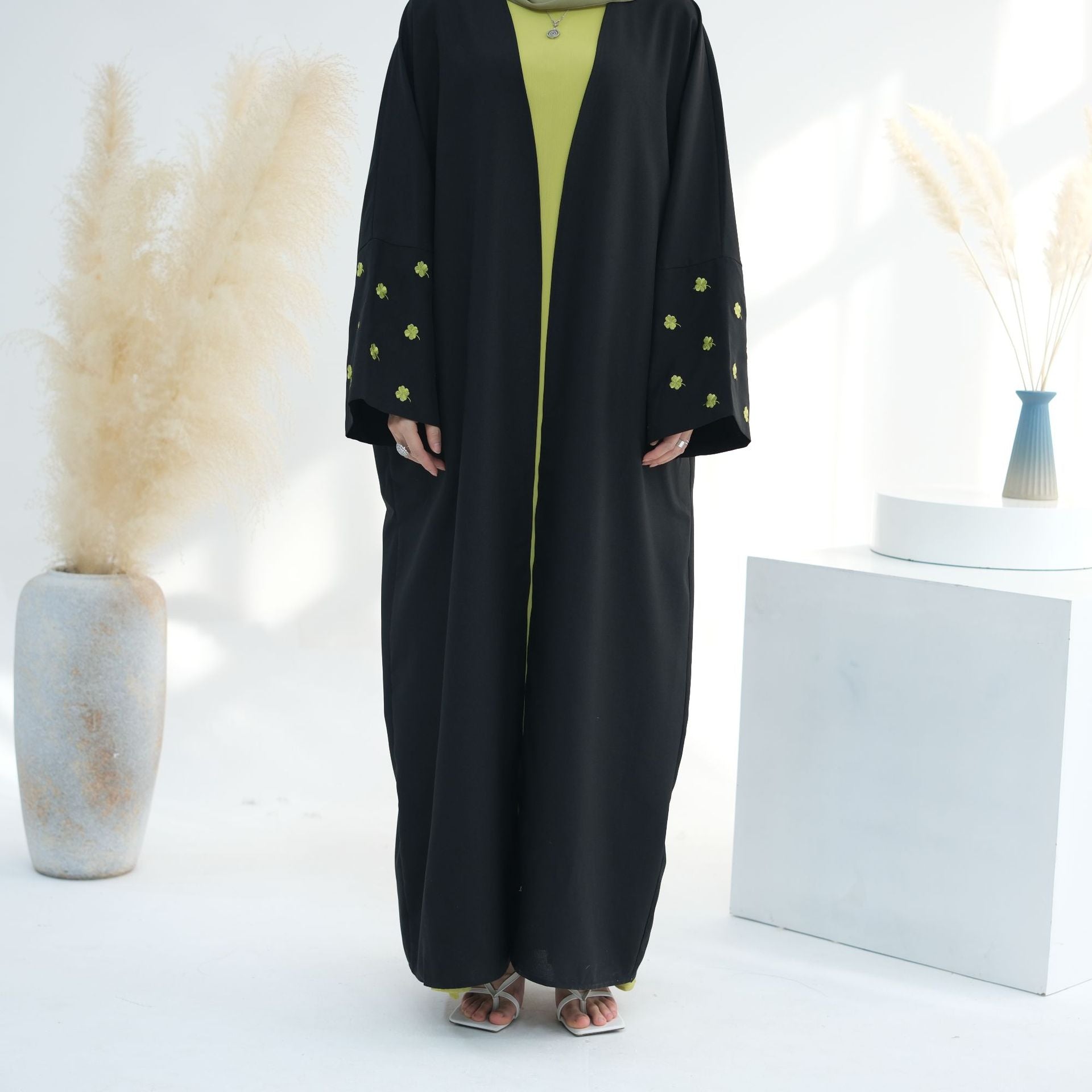 Embroidery Clover Abaya