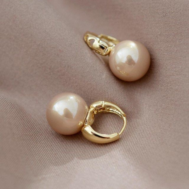 Simple Pearl Earrings