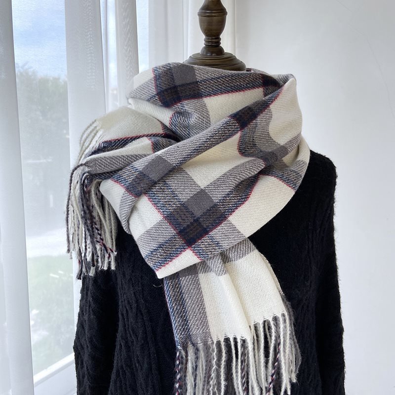 Vintage Plaid Print Scarf