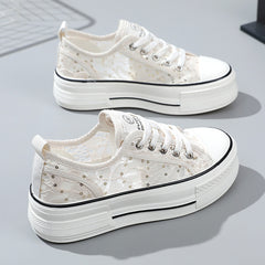 Lace-Patchwork-Sneakers