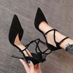 Pointed-High-Heel-Pumps