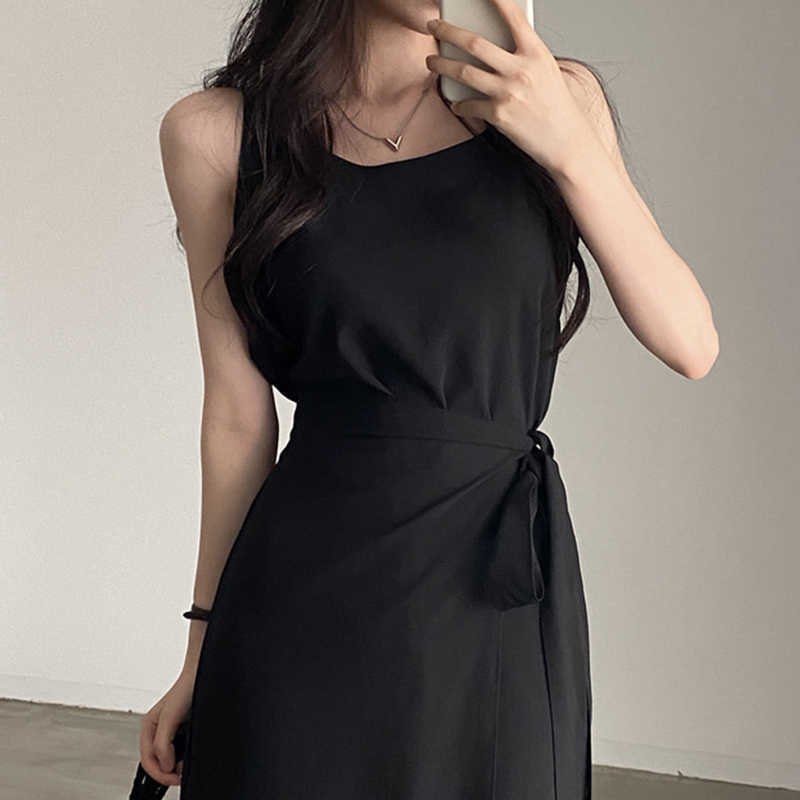 Round Neck Tied Cinched Sleeveless Maxi Dress